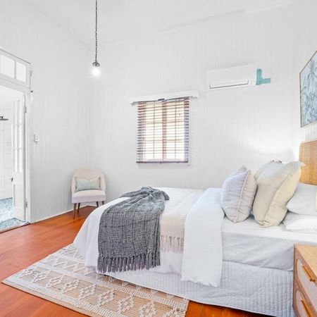 THE ENTERTAINING QUEENSLANDER - Photo 4