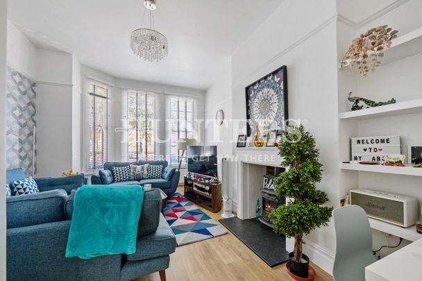 2 bedroom Flat To Let Total Size: 732 SQ FT - Photo 1