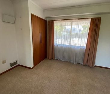 A 4-5 Bedroom house with Views! - Photo 5