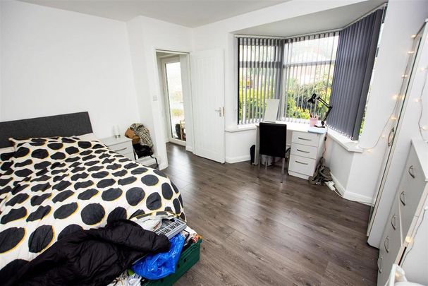 6 bedroom house to rent - Photo 1