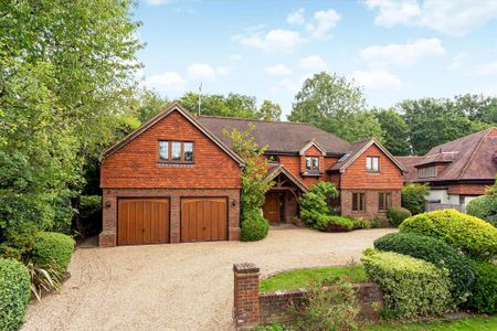 6 bedroom detached house to rent - Photo 3