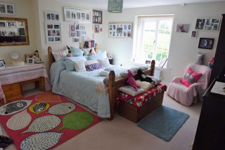 3 bedroom detached house to rent - Photo 4