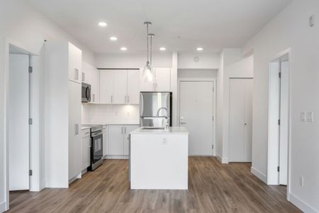 Brand New Condo in Sterling at Bell Centre B – First 2 Months Rent Free! - Photo 3