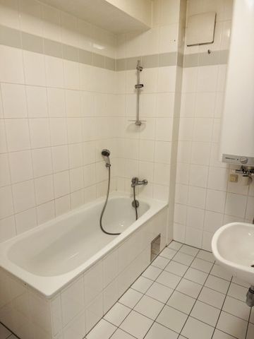 Traumhafte 3-Zimmerwohnung in ruhiger Zentrumslage mit besten Anbindungen - Photo 3