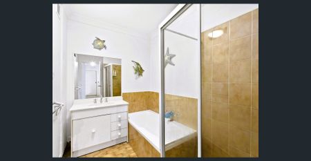 GREAT LOCATION - Photo 4