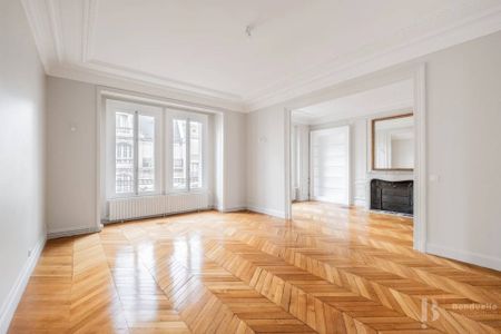 Rental Apartment Paris 4th Saint-Merri - Photo 5