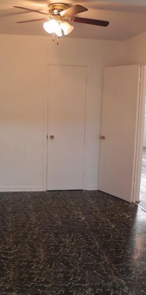 Beau 4 1/2 au Centre-ville, quartier St-Sauveur à Québec - Photo 1