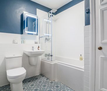 1 Bed Flat, Canadian Avenue, SE6 - Photo 2