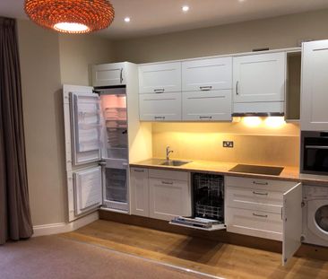 1 Bed Flat, Bedford Square, BN1 - Photo 6