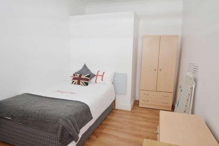 Standish Road, Fallowfield, Manchester, M14 - Photo 4