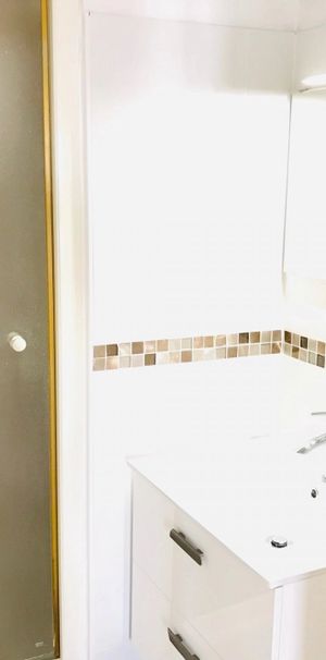 Location Appartement 1 pièce 24m² EGUILLES 13510 - Photo 1