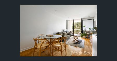 Spacious and Very Well Located - Photo 4