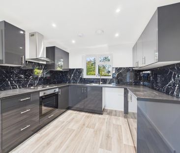 3 bedroom semi-detached house to rent - Photo 6