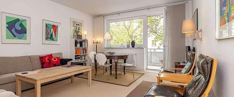 Neue Fassade und Balkon. Parkplatz und Aufzug - Foto 1