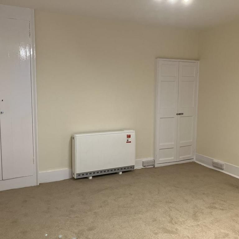 1 bedroom property to rent - Photo 1