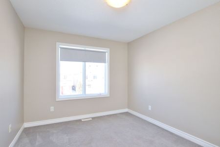 For Lease - 346 Glenbrae Avenue, Kanata, Ontario - Photo 2