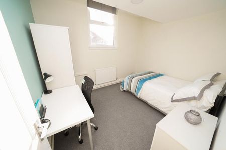Student Apartment 5 bedroom, City Centre, Sheffield - Photo 5