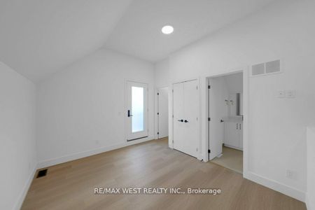 For Lease - 502 Atlas Avenue Unit# C, Toronto, Ontario - Photo 2