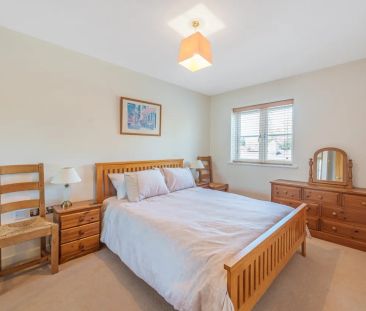 2 bedroom maisonette to rent - Photo 2