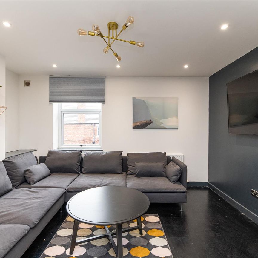 Heaton Road, Heaton, Newcastle Upon Tyne - Photo 1