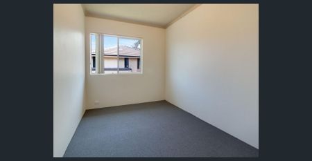 Convenient Living in a Prime Coniston Location - Photo 2
