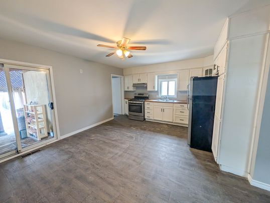 53 Vine St S, St. Catharines - 2 Bed Main Unit - Photo 1