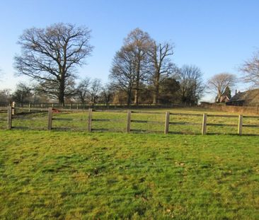 The Old Farm Barn, Stapleton, Shrewsbury, Shropshire, SY5 7EF - Photo 2