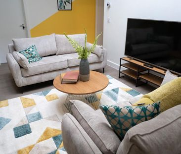 1 bedroom in a house share to rent - Photo 2