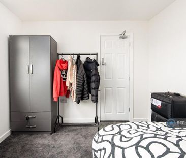 1 bedroom in a house share to rent - Photo 6