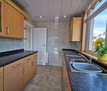 3 bedroom detached house to rent - Photo 2