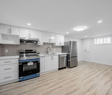 For Lease - 225 Essex- Basement unit Avenue, Richmond Hill, Ontario - Photo 4