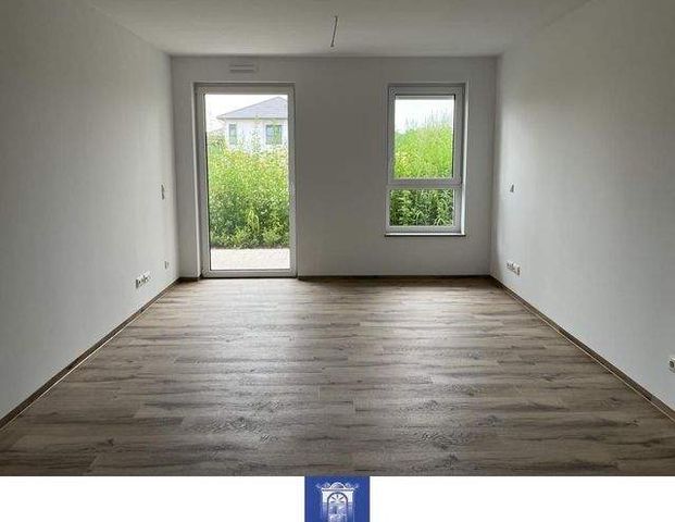 Rollstuhlgerechte Wohnung mit Fußbodenheizung, edlem Bad, moderner EBK, Terrasse! - Photo 1