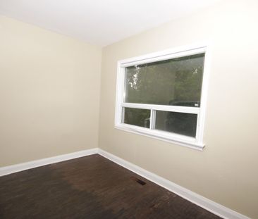 For Lease - 157 Shropshire Drive Unit# Main, Toronto, Ontario - Photo 5