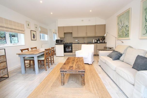 2 bedroom bungalow to rent - Photo 1