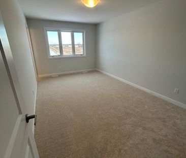 For Lease - 746 Fairline Row, Kanata, Ontario - Photo 5