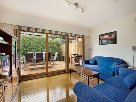 2/3 High Road, Camberwell VIC 3124 - Apartment For Rent | Domain - Photo 1