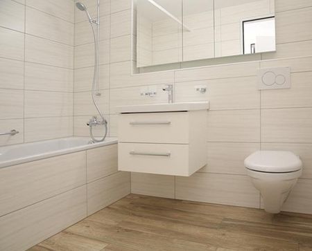 Moderne Wohnung mit Gartensitzplatz und eigener Waschküche - Foto 3