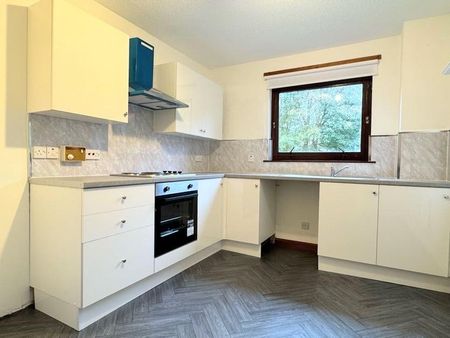 2 bedroom flat to rent - Photo 5
