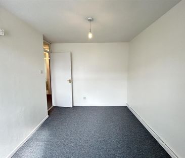 3 Bedroom House To Let - Photo 2