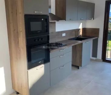 Location Appartement 2 pièces 45 m2 à Ajaccio - Photo 3