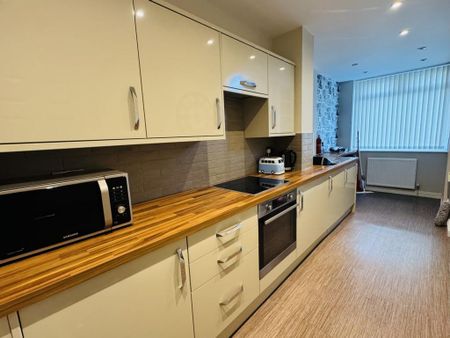 1 bedroom ground floor flat to rent - Photo 5