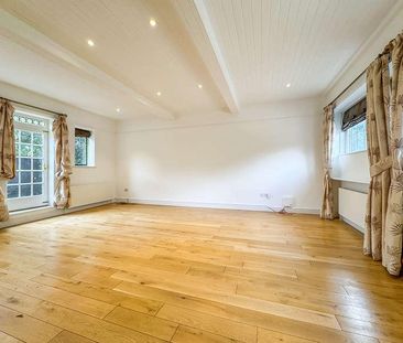 The Coach House, Herringswell, IP28 - Photo 1