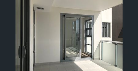 Bright and spacious 2-bedroom home in the heart of Auburn - Photo 2