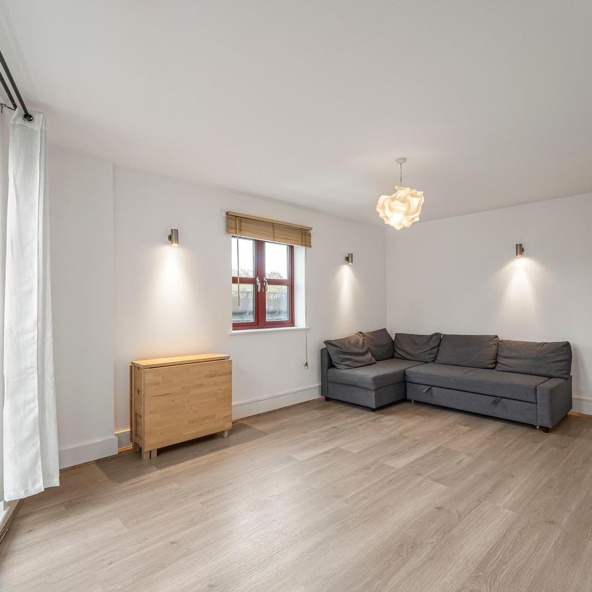 56 Quaker Street - Photo 1