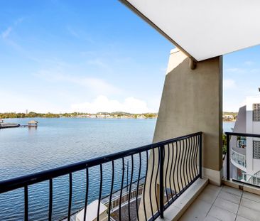 WATERFRONT PROPERTY IN VARSITY CBD - Photo 2
