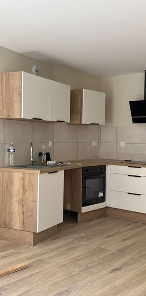 Location Appartement 2 pièces 55m² THIERS 63300 - Photo 1