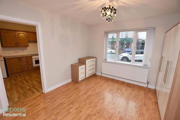 15 Kingscourt Close, Belfast, BT6 9AP - Photo 1