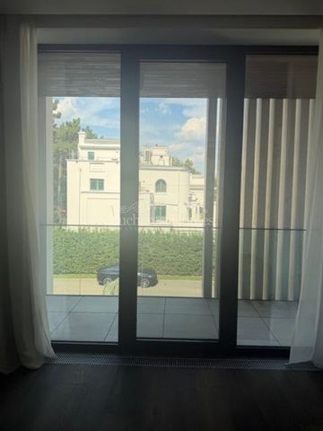 Elegant Two Bedroom Residence in One of Bucharest s Most Exclusive Private Boutique Residence, Kiseleff - Photo 5
