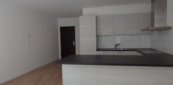 Lease takeover - Studio at Fourmi metro, parking included - Photo 2