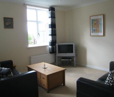 2 Bedroom Apartment To Let - Photo 1